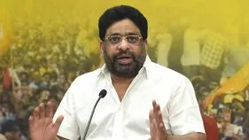 దయచేసి వైసీపీ ట్రాప్‌లో పడొద్దు.. చంద్రబాబు ఉంటేనే ఏపీకి భవిష్యత్తు: బుద్దా వెంకన్న