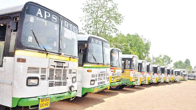 Bus   పల్లెకు చేరని బస్సు