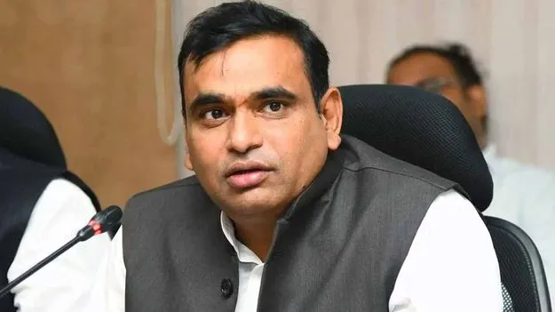 నీట్ పరీక్ష రద్దుపై కేంద్రం బాధ్యత వహించాలి: ఎంపీ చామల కిరణ్ రెడ్డి