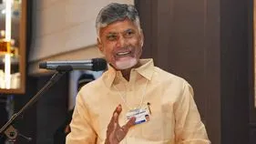 పరిశ్రమలు వస్తున్నాయ్.. హైదరాబాద్‌కు వెళ్లాల్సిన అవసరం లేదు: సీఎం చంద్రబాబు