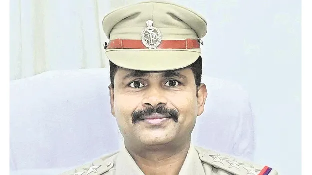 చిత్తూరు వన్‌టౌన్‌ సీఐ సస్పెన్షన్‌ 