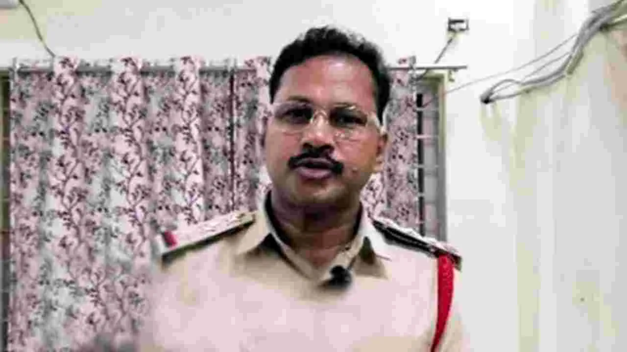 క్రాంతికుమార్ ఆత్మహత్య ఉదంతంలో సీఐ నాగరాజుపై  మరో కేసు
