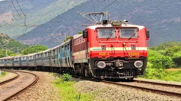 కొత్త రైళ్లలో గంటల కొద్దీ ప్రయాణం !