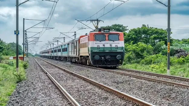 నేడు కాచిగూడ-విశాఖపట్నం మధ్య వన్‌వే స్పెషల్‌ రైలు
