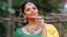 సినీనటి అనసూయపై అసభ్యకర కామెంట్లు..