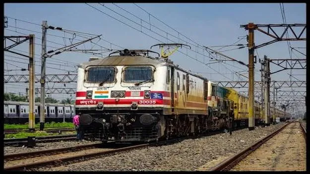కాచిగూడ-తిరుచానూరు మార్గంలో ప్రత్యేక రైళ్లు