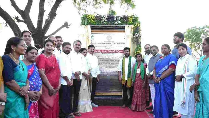 కుమురం భీం జిల్లాలో రెండోవిడత ఇందిరమ్మ ఇళ్లను ప్రారంభించిన సీఎం రేవంత్‌రెడ్డి