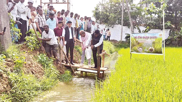  Healthcare   అందరికీ  వైద్య సేవలు  చేరువయ్యేలా చర్యలు