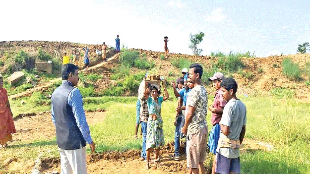  ‘Larva Hunt’   ‘లార్వా వేట’తో  సీజనల్‌ వ్యాధులు దూరం
