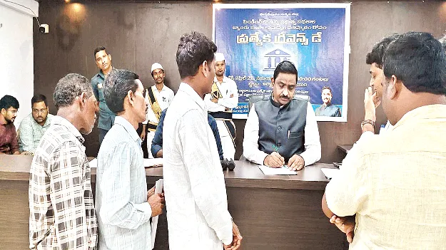  Loans   త్వరితగతిన రుణాలు మంజూరు చేయాలి