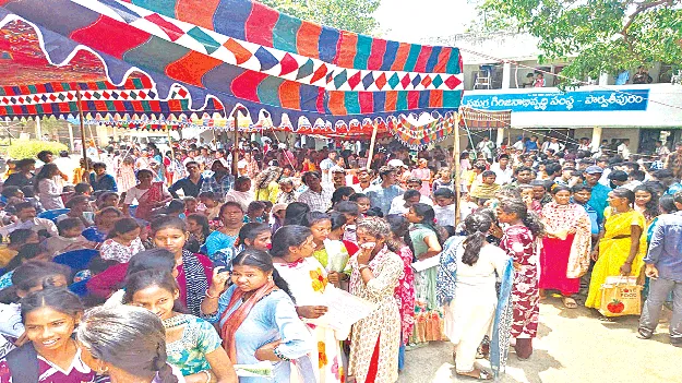 600 Seats.. 1,450 Candidates Turn Up సీట్లు 600.. హాజరైంది 1450 మంది