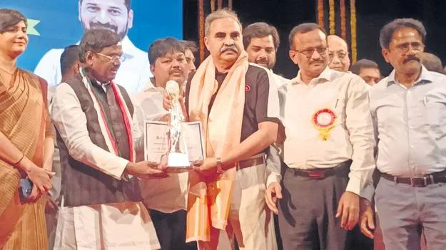 దివీస్‌ సేవలు అభినందనీయం