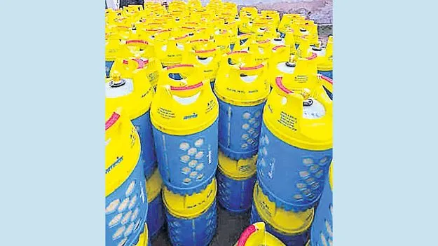 స్మార్ట్‌ సిలిండర్లు  వచ్చేశాయ్‌!