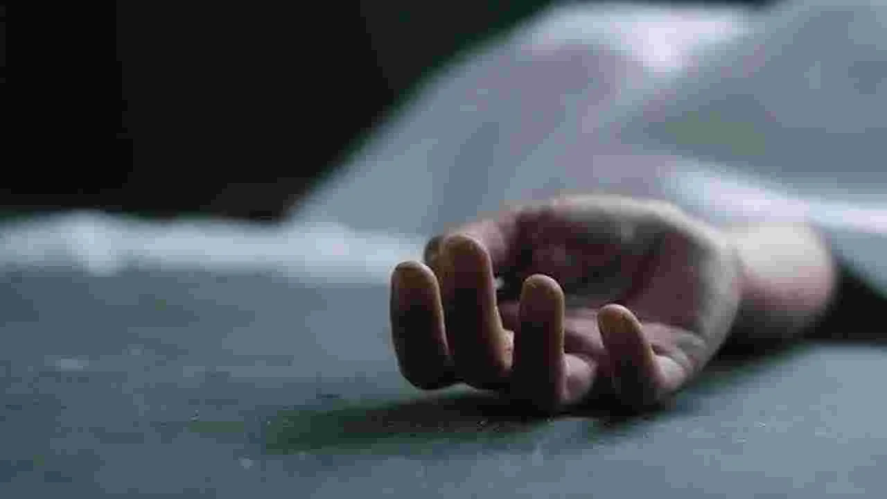 చిత్తూరులో బాలిక అనుమానాస్పద మృతి