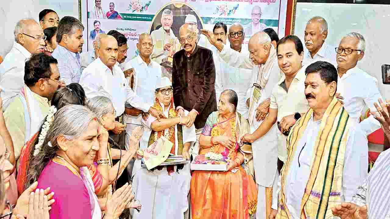 కేసీ కల్కూర సేవలు అభినందనీయం