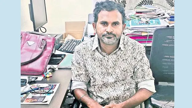 ఏసీబీ వలలో జీవీఎంసీ ఉద్యోగి