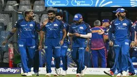 భారీ మార్పులకు సిద్ధమవుతున్న ముంబై ఇండియన్స్.. కొత్త కెప్టెన్ అతడేనా..