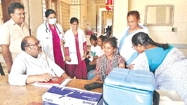 Human papillomavirus Vaccination    హెచ్‌పీవీ వ్యాక్సినేషన్‌లో మన్యం ముందంజ