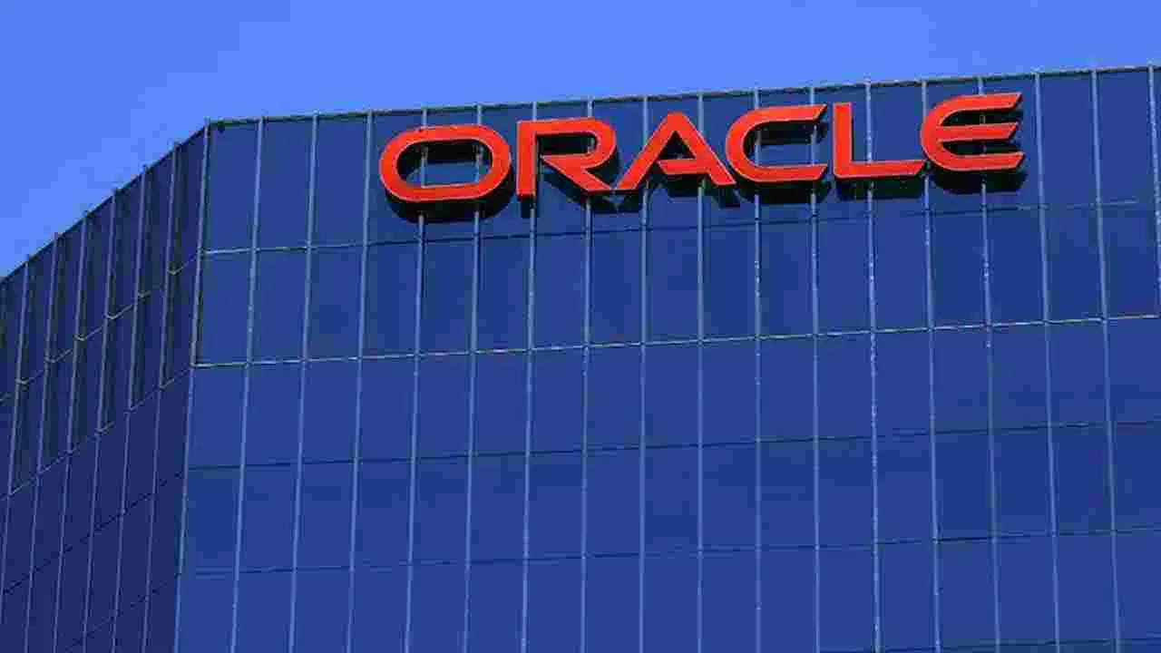 లేఆఫ్స్ వేళ ఊహించని షాక్.. ఒరాకిల్‌ను టార్గెట్ చేసిన ఇరాన్..