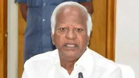 కల్వకుంట్ల కుటుంబం మాత్రమే వేల కోట్లు కూడబెట్టుకుంది: కడియం శ్రీహరి