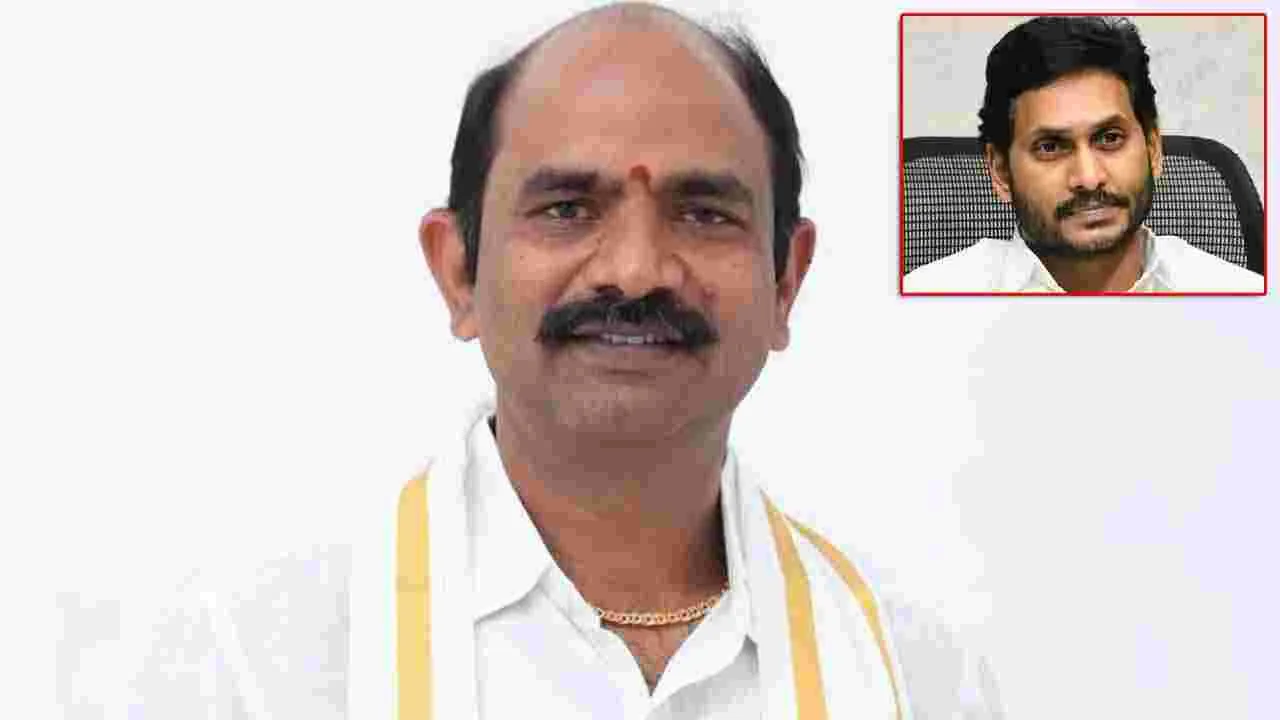 వారి ఉనికిని కాపాడుకోడానికే దాడులు.. వైసీపీపై ఎంపీ అప్పలనాయుడు విమర్శలు