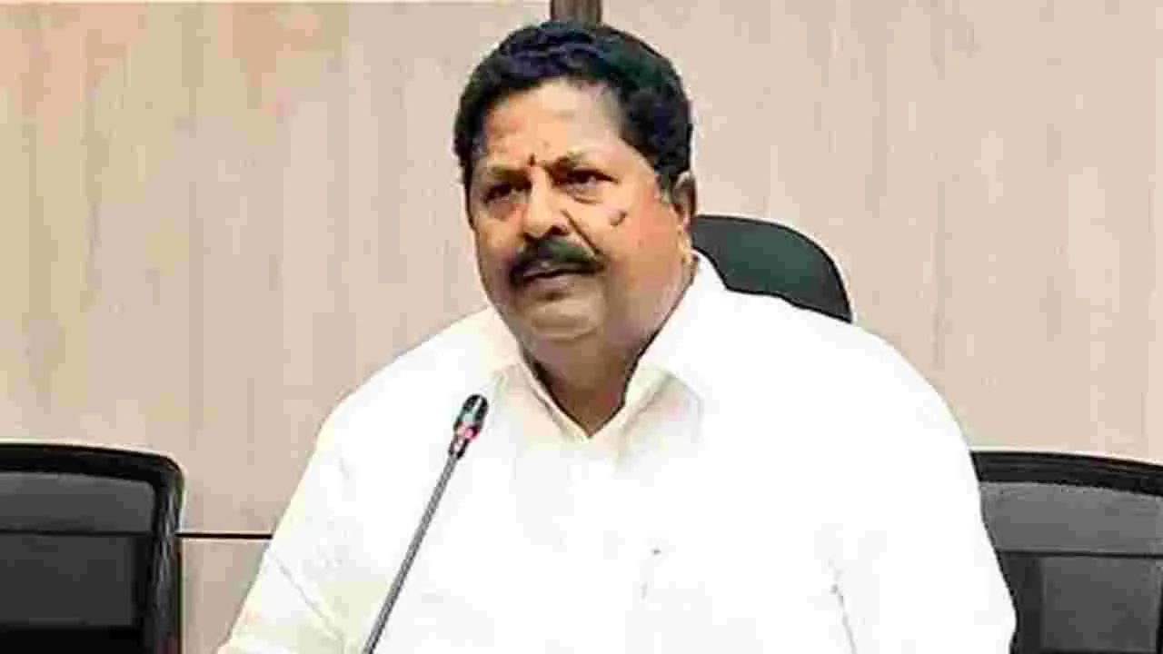 కారుమూరిపై కేసుల కత్తి