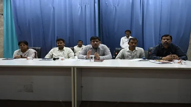 పారదర్శకంగా జనగణన నిర్వహించాలి 