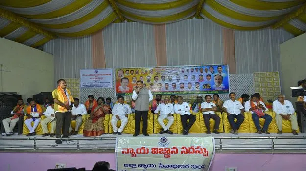 ఆటో డ్రైవర్లు నిబంధనలు పాటించాలి 
