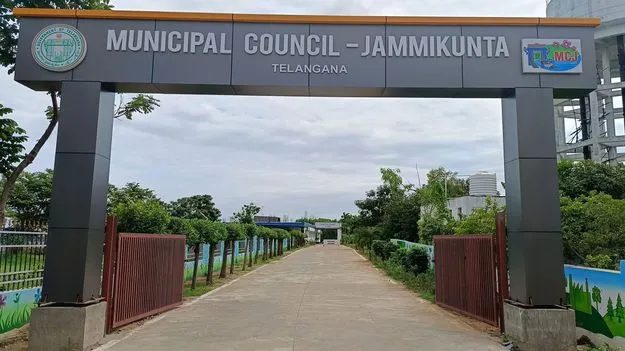 ఆలస్యంతో అనర్థం.. 