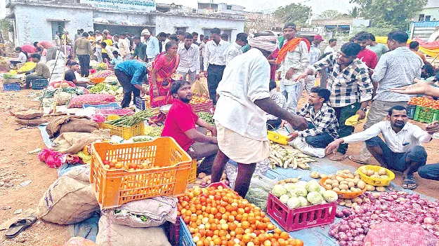 దిగి వచ్చిన కూరగాయల ధరలు