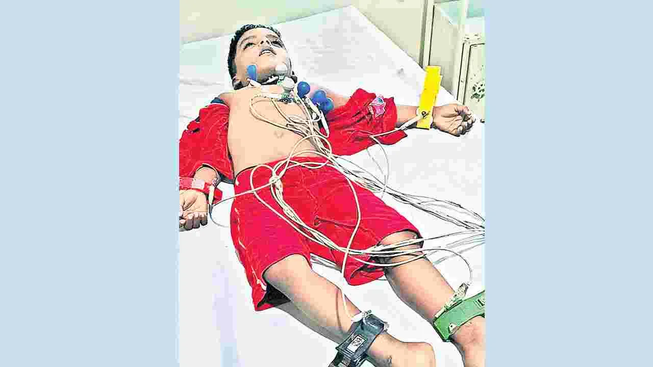 ప్రాణం తీసిన విద్యుత్‌ తీగ