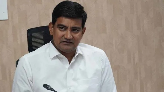 పెన్షన్ల కోసం రికార్డు స్థాయిలో నిధుల విడుదల: మంత్రి కొండపల్లి శ్రీనివాస్