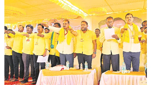 కుప్పం టీడీపీలో ఏం జరుగుతోంది?