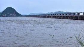నేడు శ్రీశైలానికి కృష్ణమ్మ!