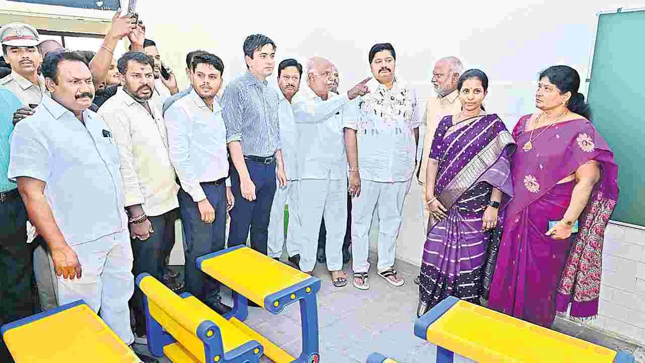 KV: కేవీలు.. జిల్లాకు గర్వకారణం: కలెక్టర్‌