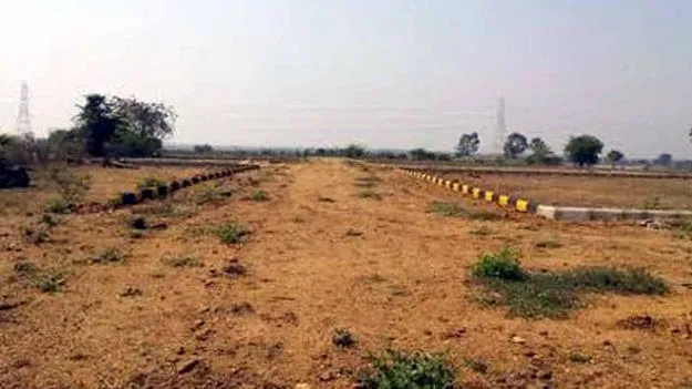  భూముల వేలంపాట వద్దు