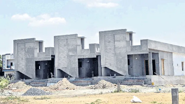 భూ అక్రమాలపై ఆర్డీవో విచారణ
