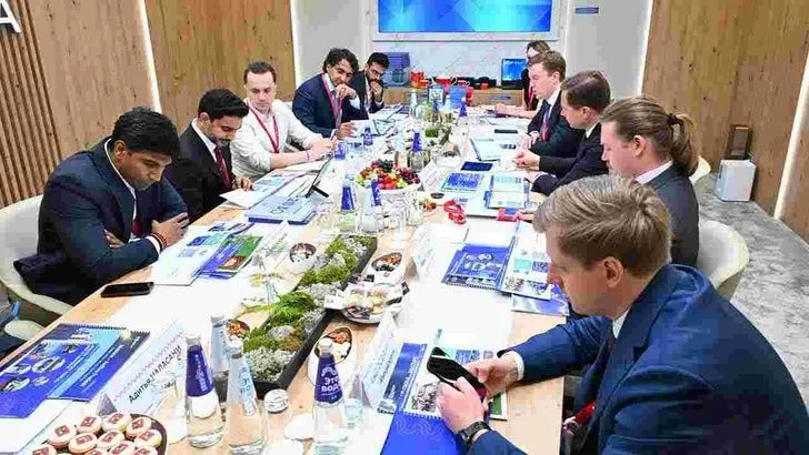 రష్యాలో బిజీ బిజీగా మంత్రి లోకేశ్