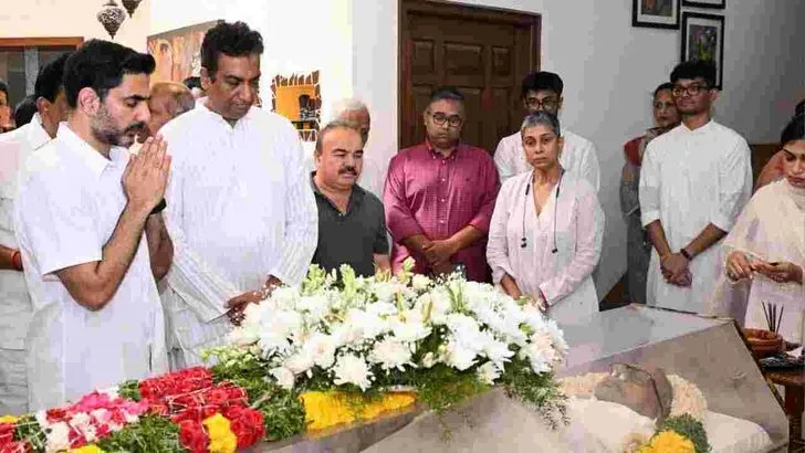 జీఎన్ నాయుడు పార్థివ దేహానికి సీఎం చంద్రబాబు, లోకేశ్ నివాళులు