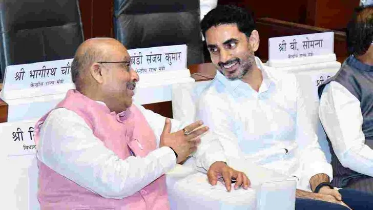 'అప్నాపన్‌-మై ఎక్స్‌పీరియన్స్ విత్ మోదీ' పుస్తకావిష్కరణ.. హాజరైన ప్రముఖులు