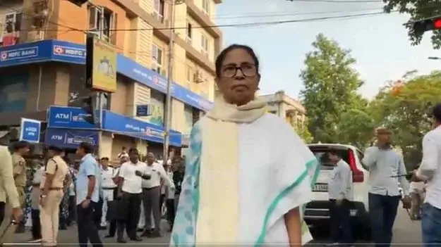 ముగిసిన పోలింగ్.. మూడింట రెండువంతుల మెజారిటీ మాదే: మమతా బెనర్జీ