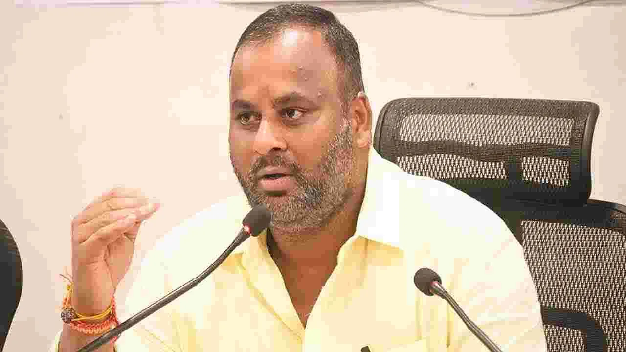 మామిడి రైతులు ఆందోళన పడొద్దు.. ఆదుకుంటాం: మండిపల్లి రాంప్రసాద్ రెడ్డి