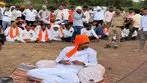 మండుటెండలో నిరాహార దీక్ష ప్రారంభించిన మనోజ్ జారంగే