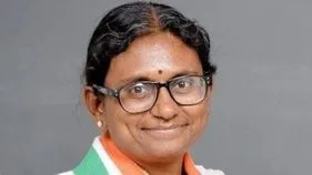 మీనాక్షి నామినేషన్‌ తిరస్కరణ.. సీఈసీని ఆశ్రయించిన కాంగ్రెస్‌ నేతలు.. 