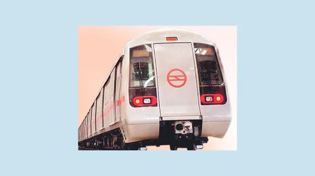 కేంద్రం పరిశీలనలో మెట్రో రైలు