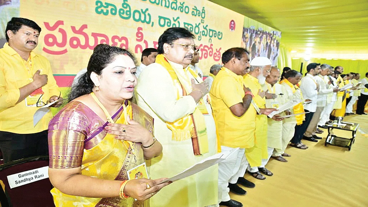 Ceremony  ఘనంగా ప్రమాణ స్వీకారం