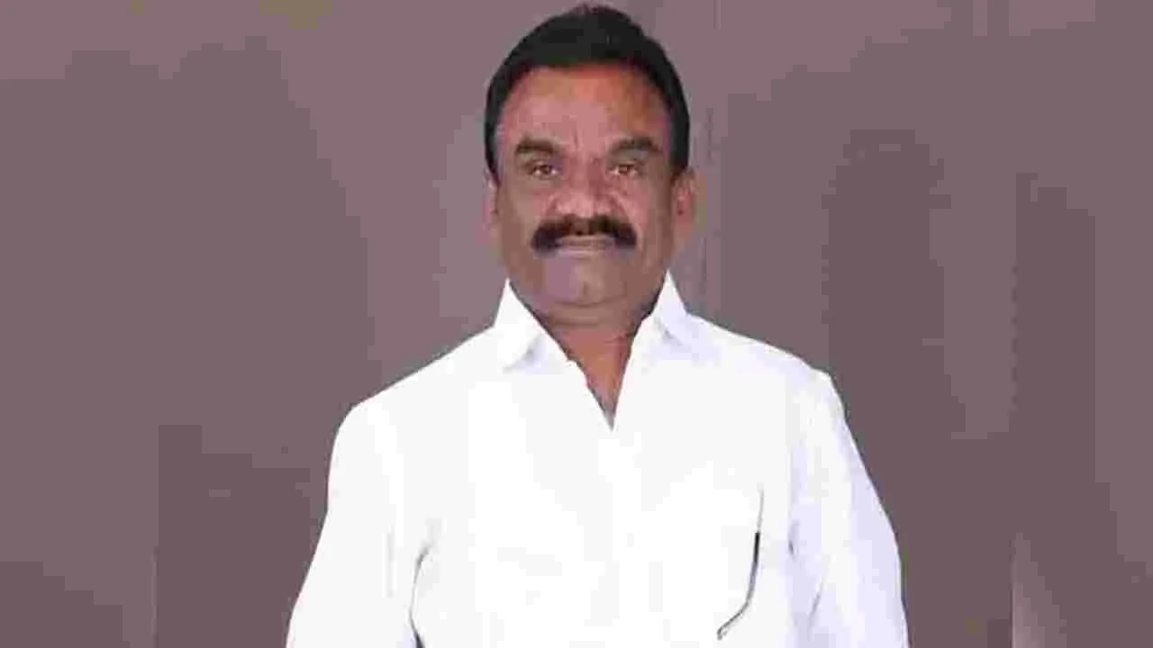 కవిత కొత్త పొలిటికల్ పార్టీని ఎందుకు పెట్టారో చెప్పండి కేటీఆర్: ఎమ్మెల్యే సామేల్