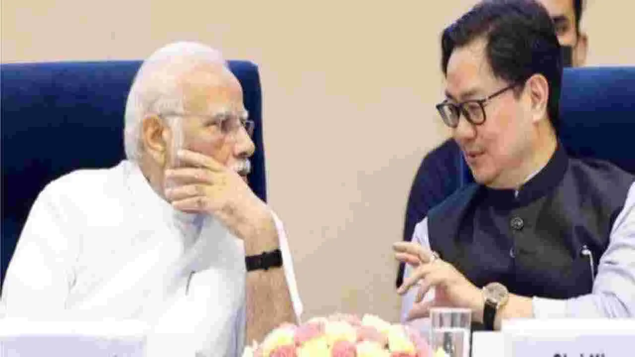 ఓటింగ్‌కు ముందు మోదీని కలిసిన రిజిజు