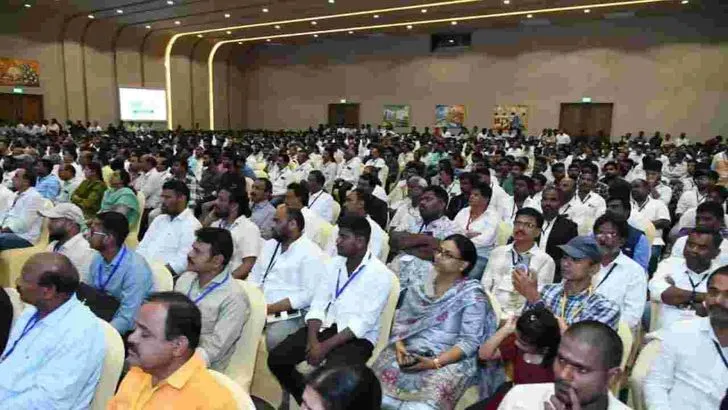 విజయవాడలో ఎంఎస్ఎంఈ గ్రోత్‌ సమ్మిట్‌.. హాజరైన సీఎం చంద్రబాబు