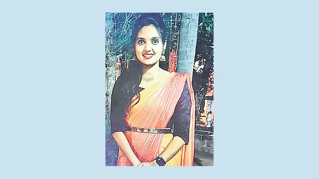 గాజువాకలో దారుణ హత్య 